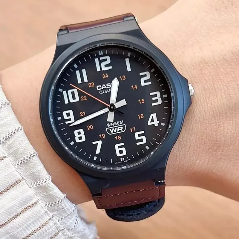 Casio MW-240B-5BV Men's Watch description image